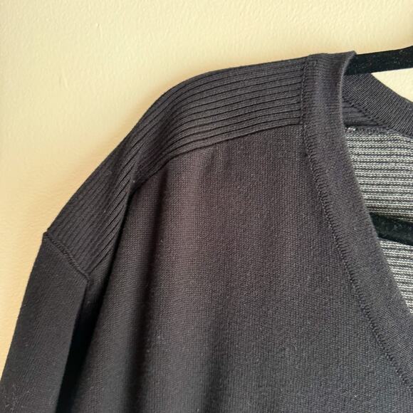 Cutter & Buck Black Long Sleeve Ribbed Detail V Neck Sweater - 2XB - Picture 2 of 7